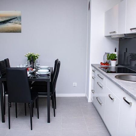 Apartament z ogródkiem Trzęsacz Exterior foto